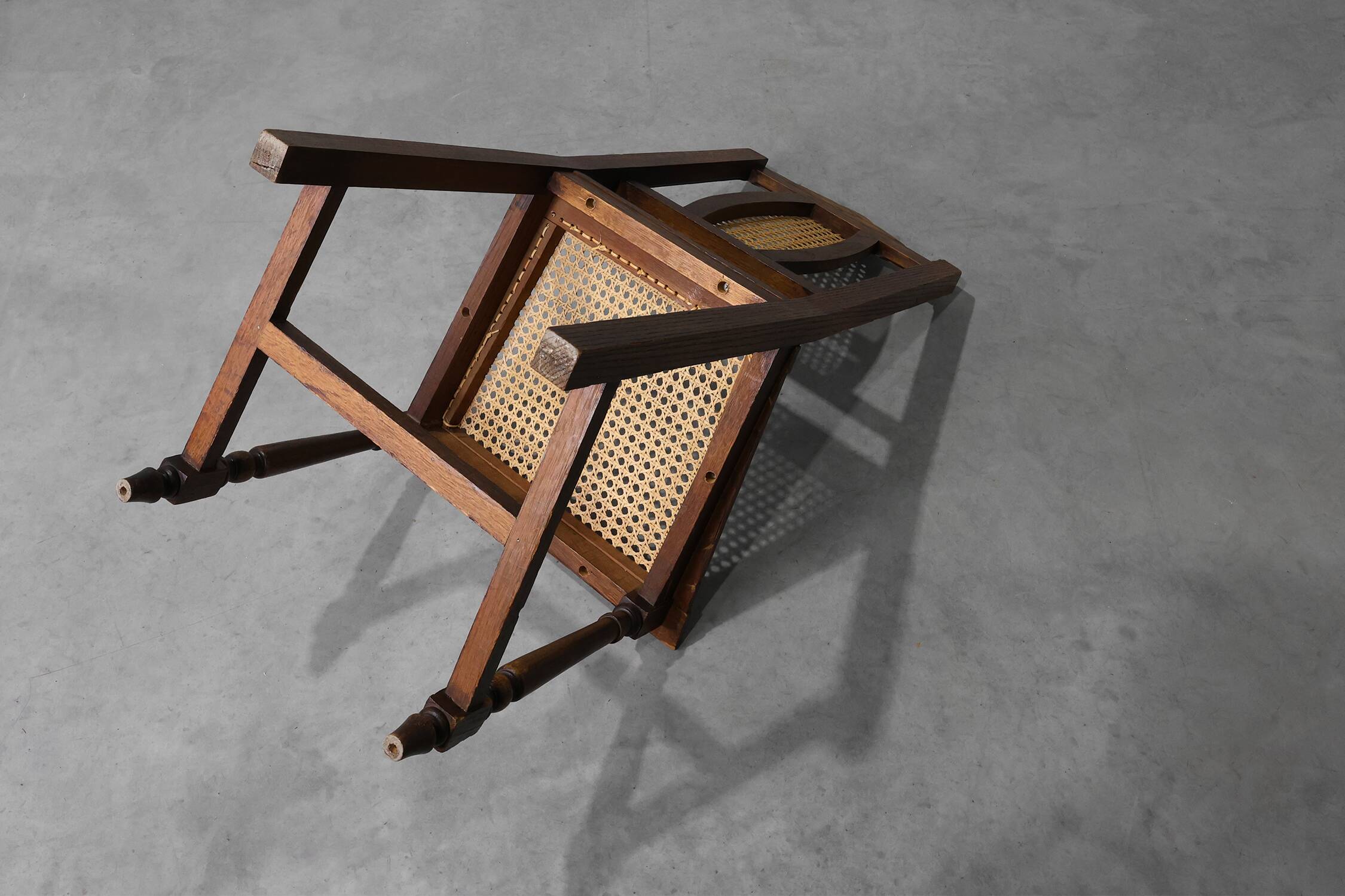 Chaise en bois et rotin française antique, vers 1900