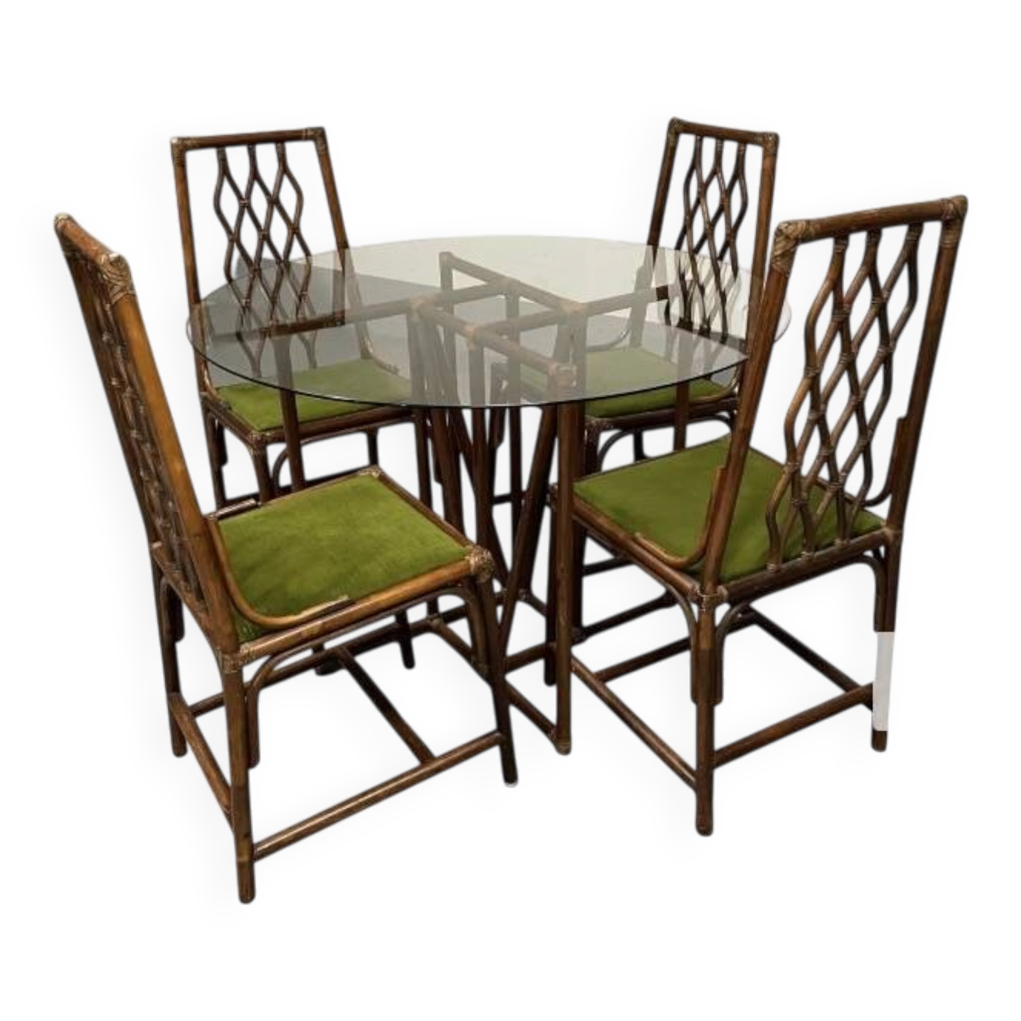 Table et chaises en rotin