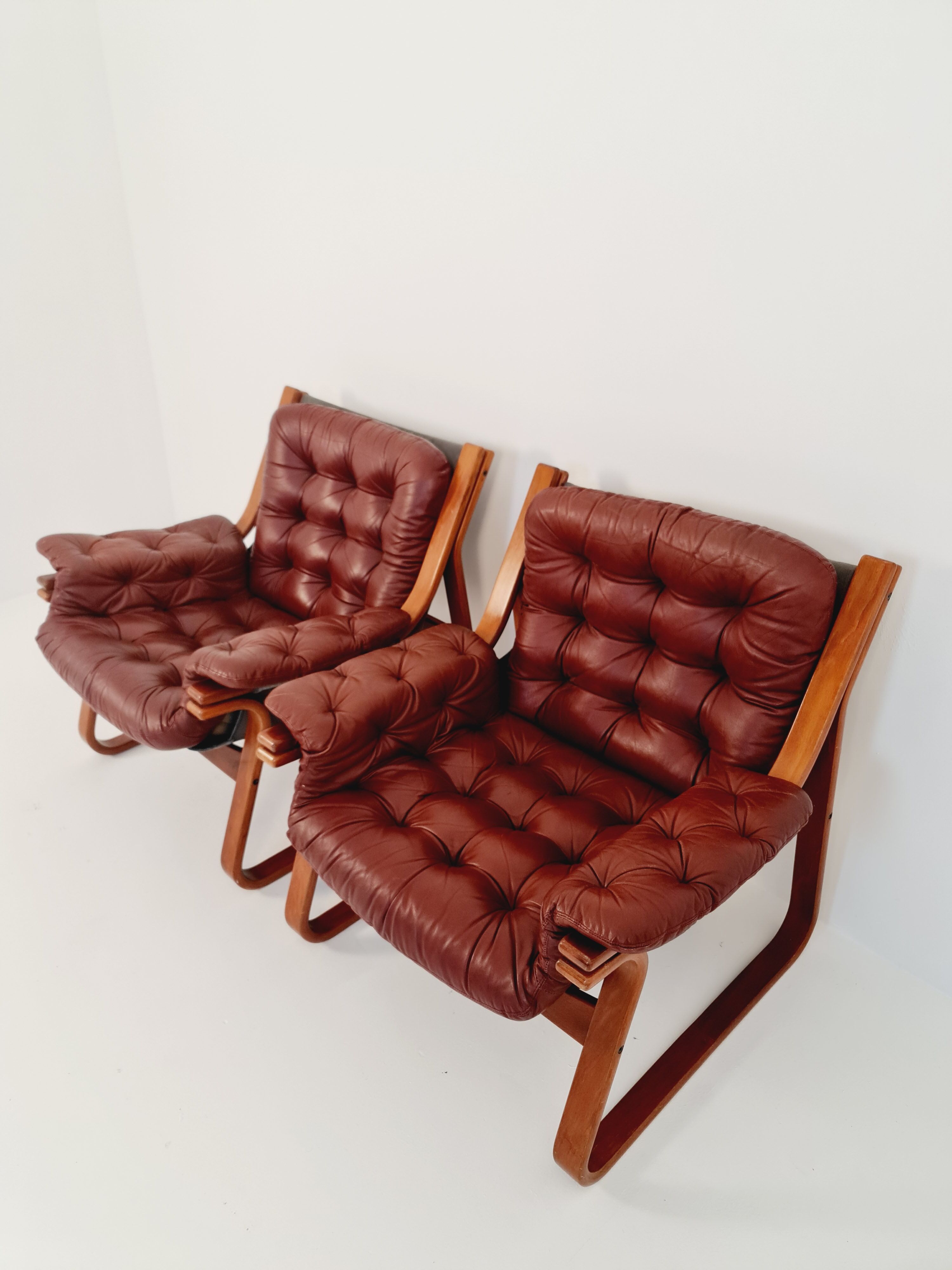 Leather Scandinavian Swedish easy chair, arm chair 1970’s, by Carl-Henrik Spark for Ulferts Sweden