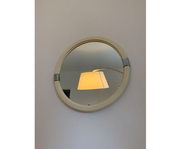 Vintage mirror round edge in white plastic and chrome diameter 46 cm