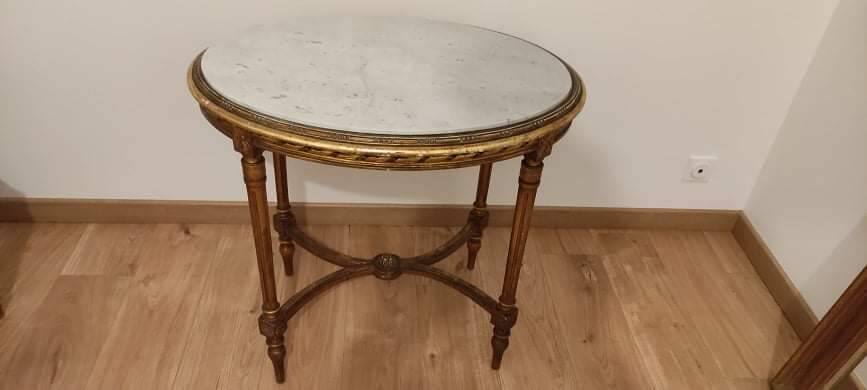 Gilded wood living room set and pedestal table