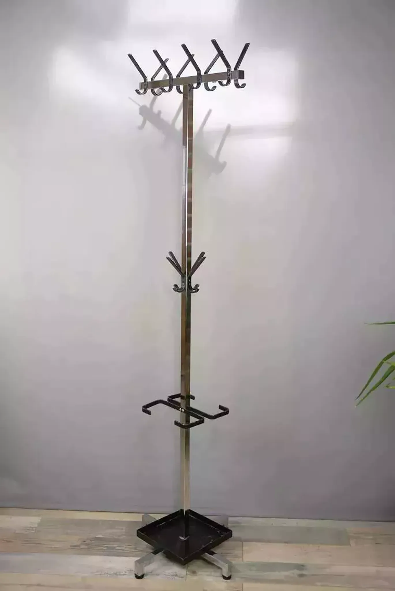 All-metal coat rack from the 50s/60s