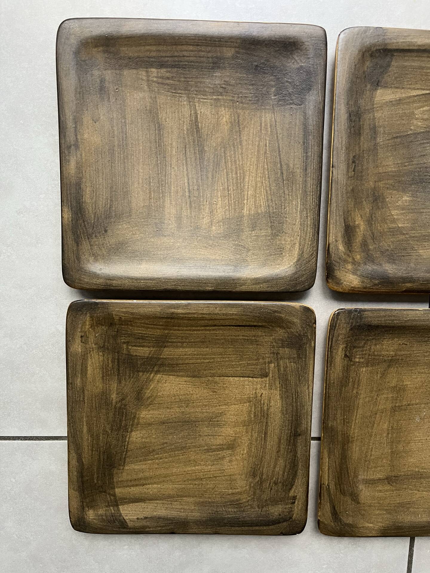 Set de 4 assiettes carrées « galerie de la Courtine »