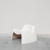 Pair of 'Space Age' Fibreglass 'Toga' Armchairs by Sergio Mazza for Artemide