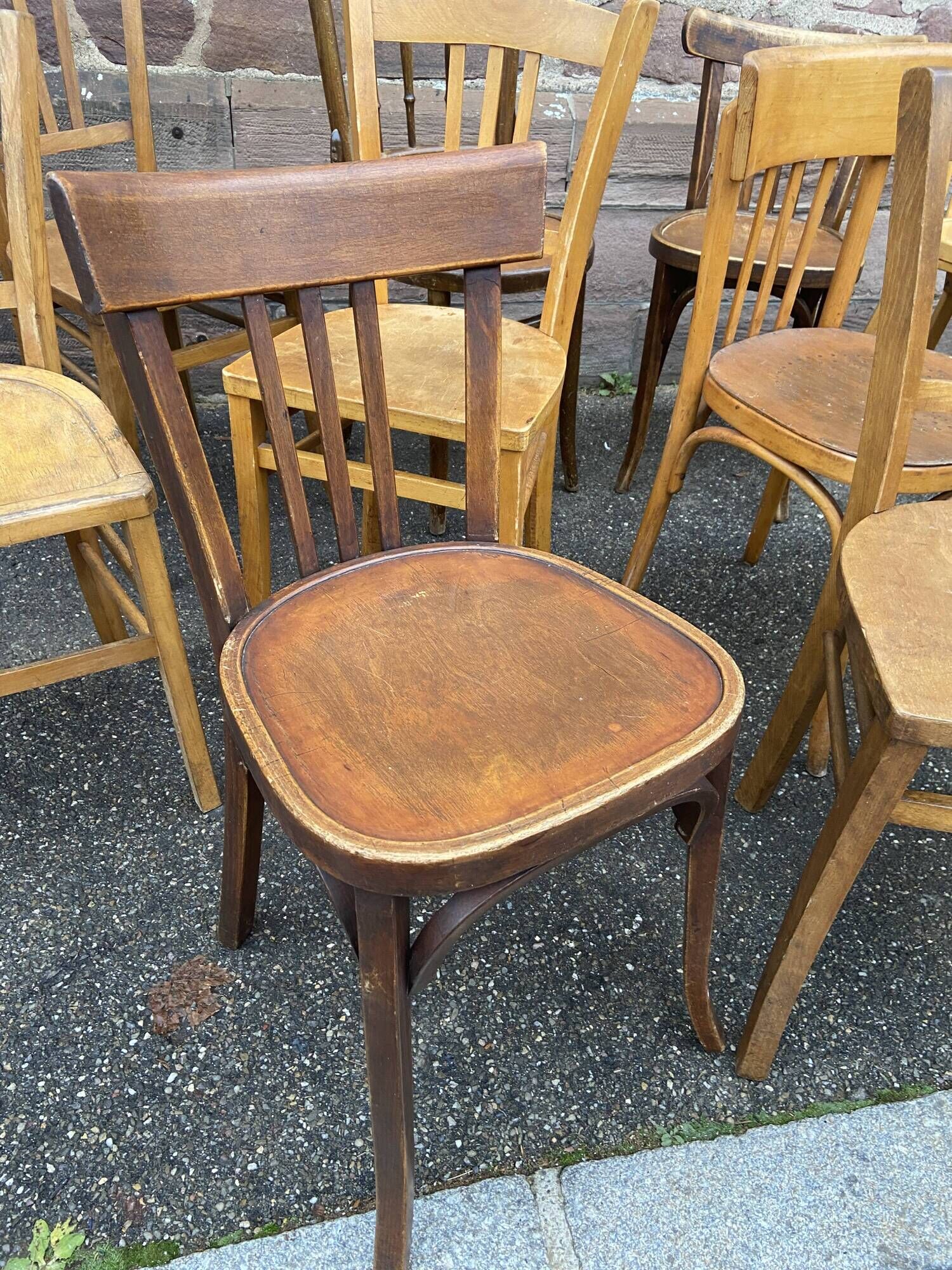 Set of 20 chairs bistro coffee wood curved vintage