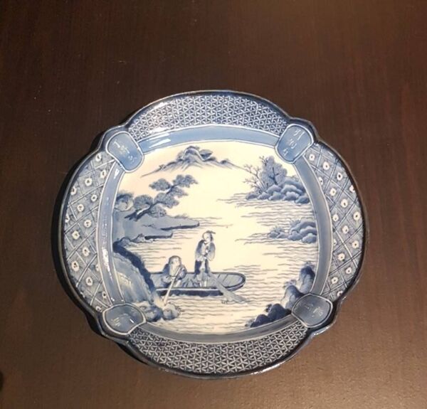 Assiette en porcelaine du Japon