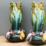 Paire de vases en barbotine, art nouveau