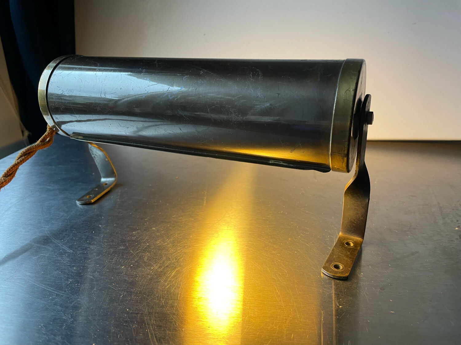 Danish art deco wall lamp in metal