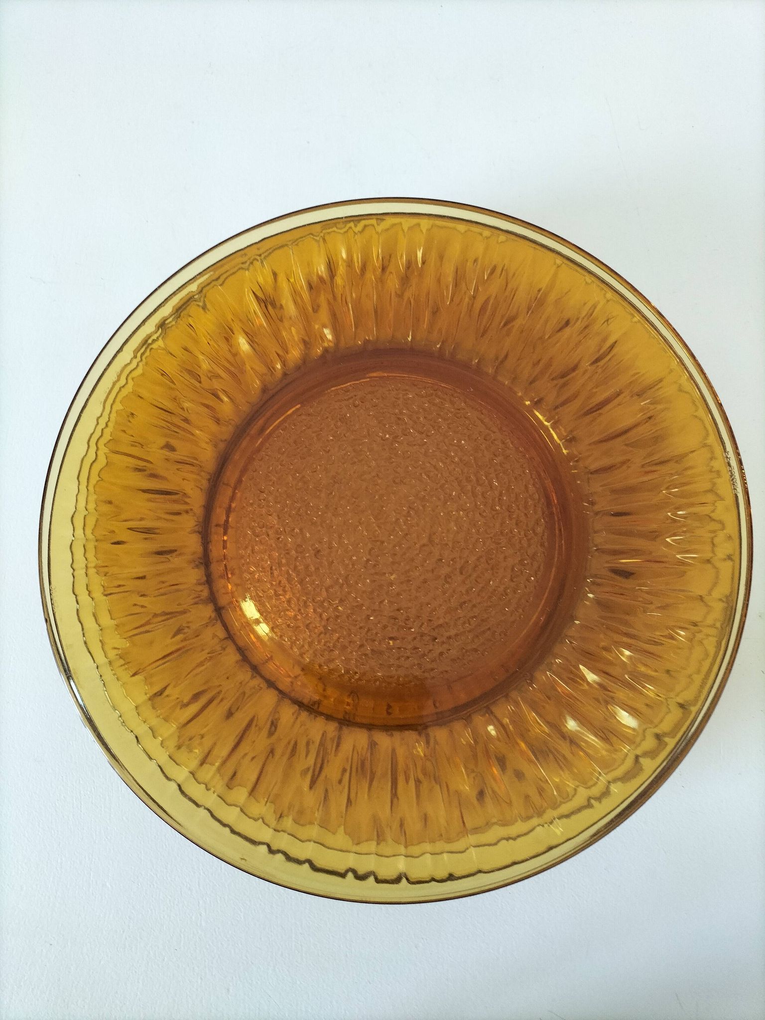 Set of 6 pressed glass dessert plates with sunflower motif Vereco