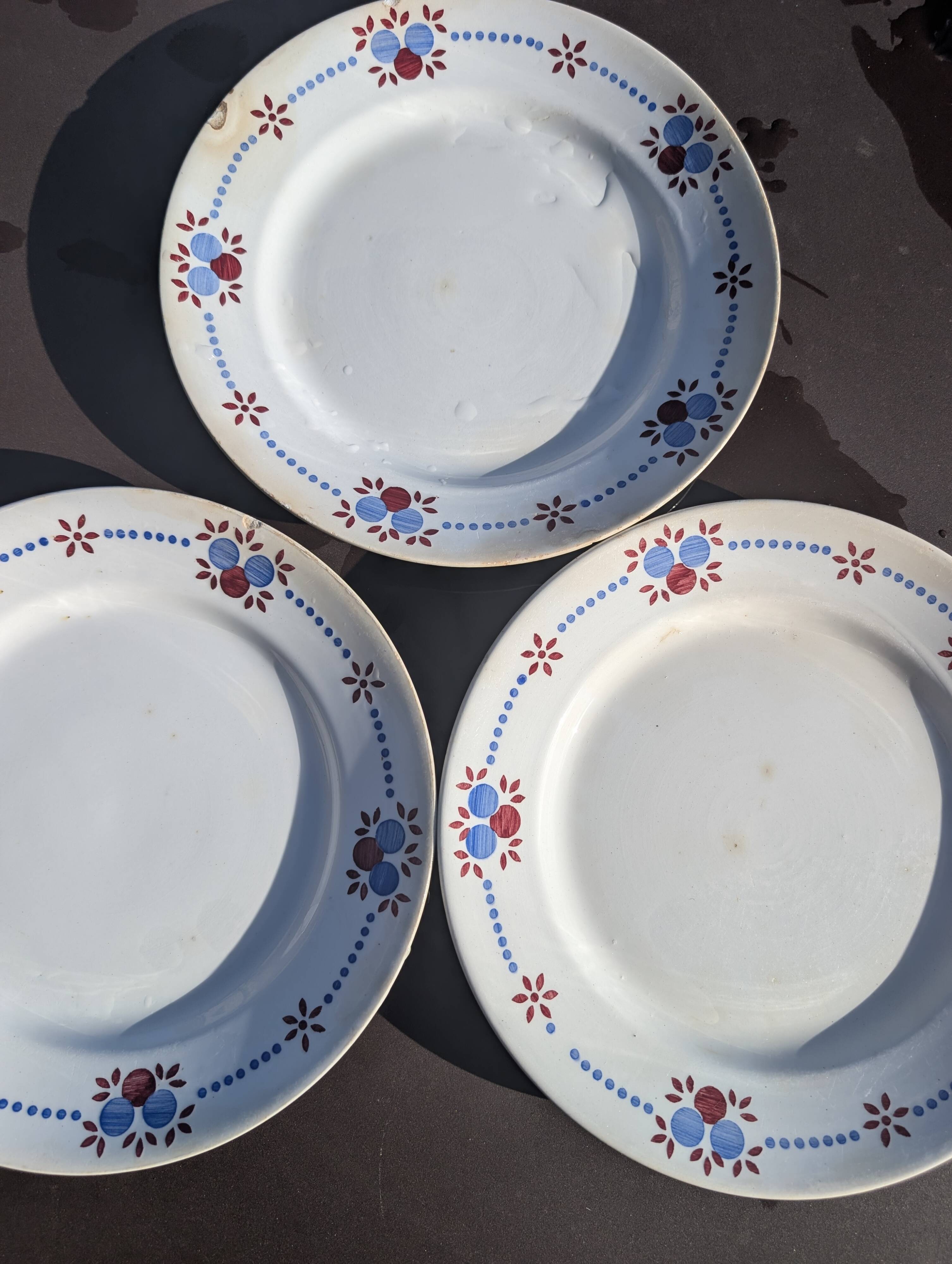 vintage French flat plates vf Paris Pommettes