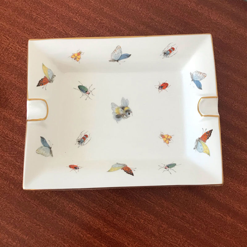 Ashtray "insects"