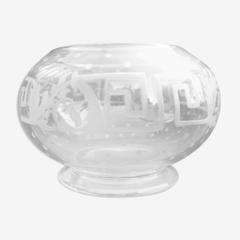 Vase boule en cristal décor gravé XIX ème siècle