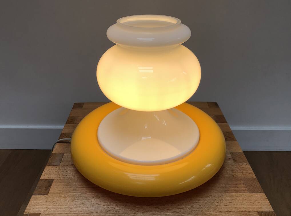 Vintage 1970 yellow lamp
