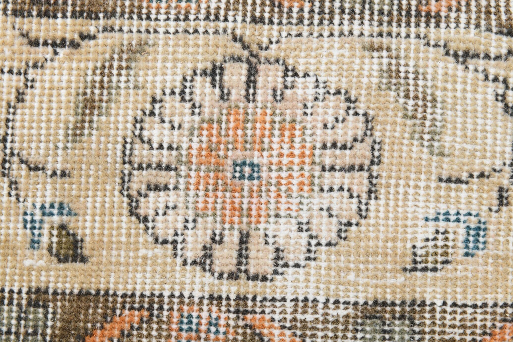 7x10 Classic Vintage Persian Rug, 204x305Cm