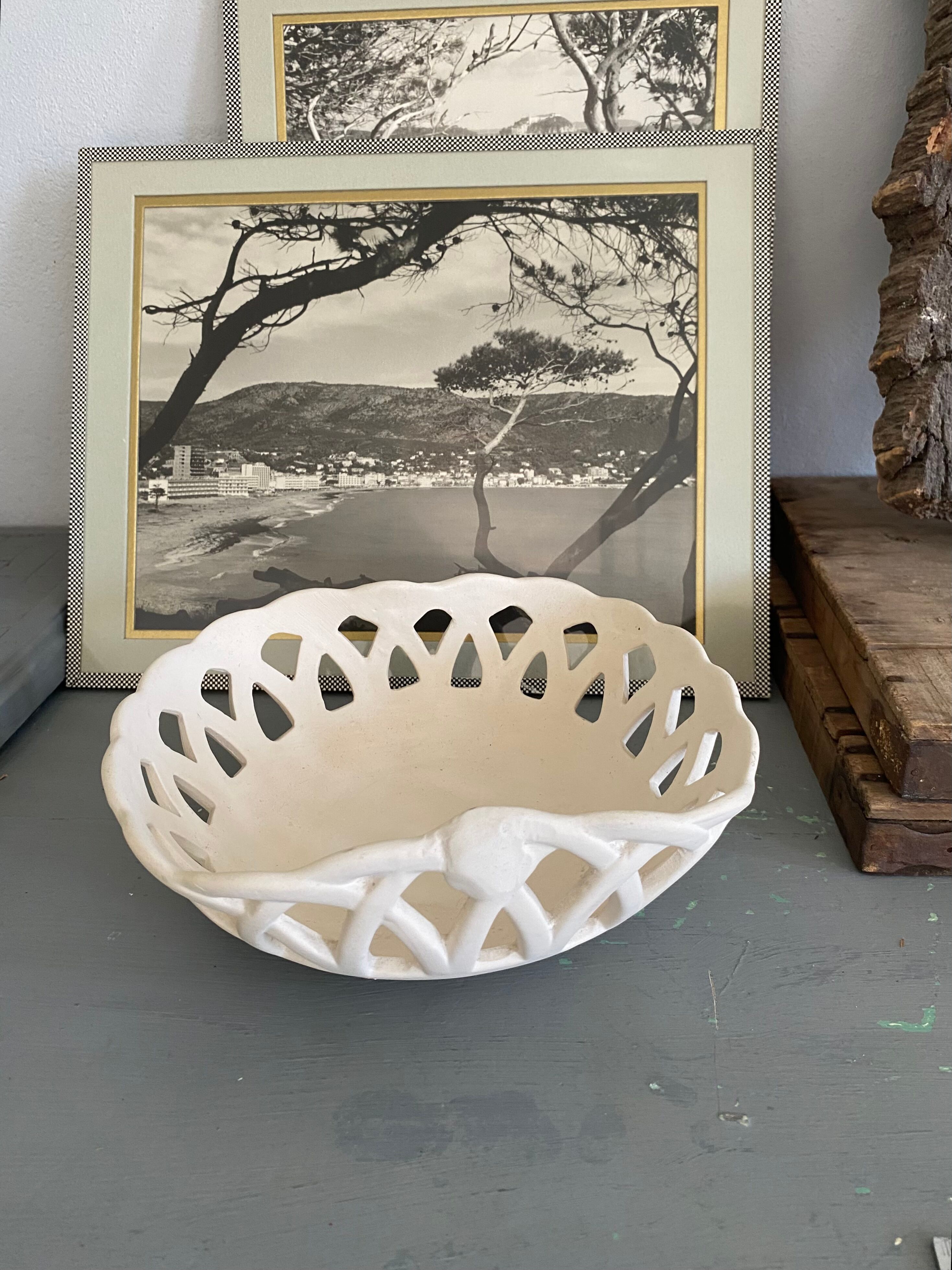 Plaster dish basket decoration