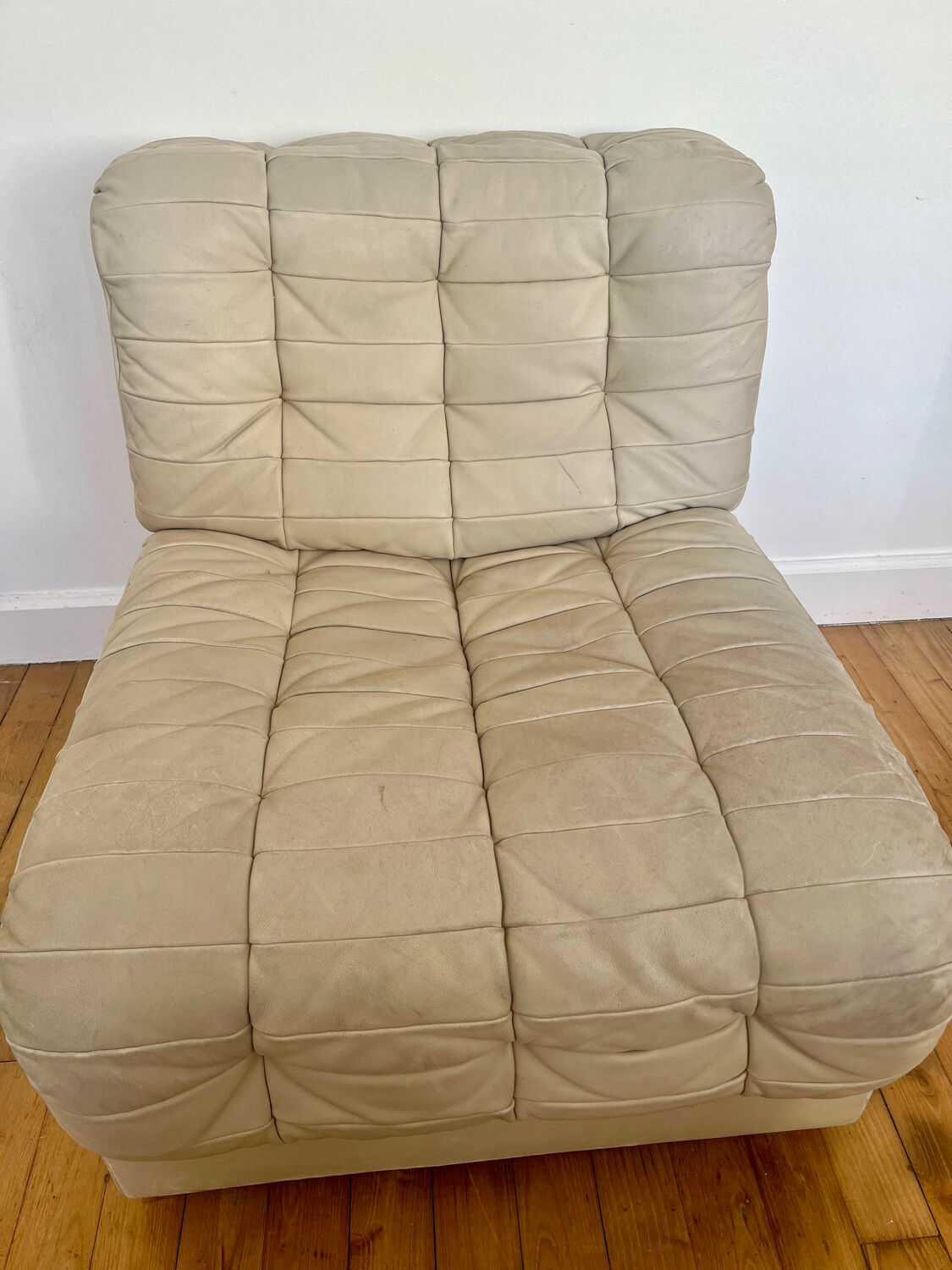 Pair of DS11 armchairs, De Sède edition, 1970.