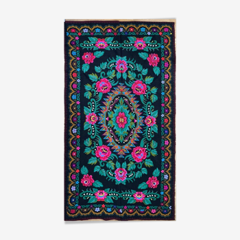 Handwoven Romanian rug with beautiful bohemian floral design 289x153cm