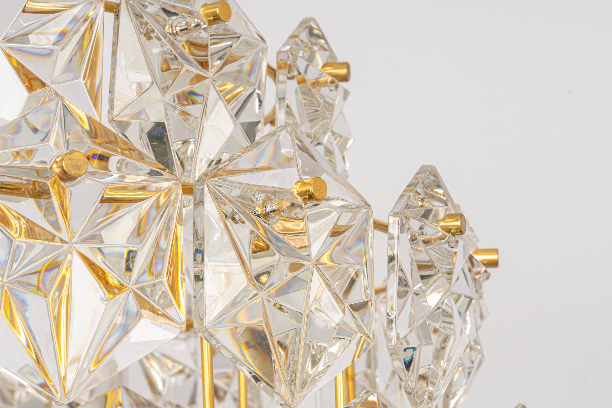 Chandelier, brass and crystal glass by Kinkeldey, Germany, 1970s.