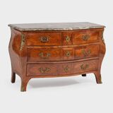 Commode tombeau Louis XV,  époque estampillée Leonard Boudin