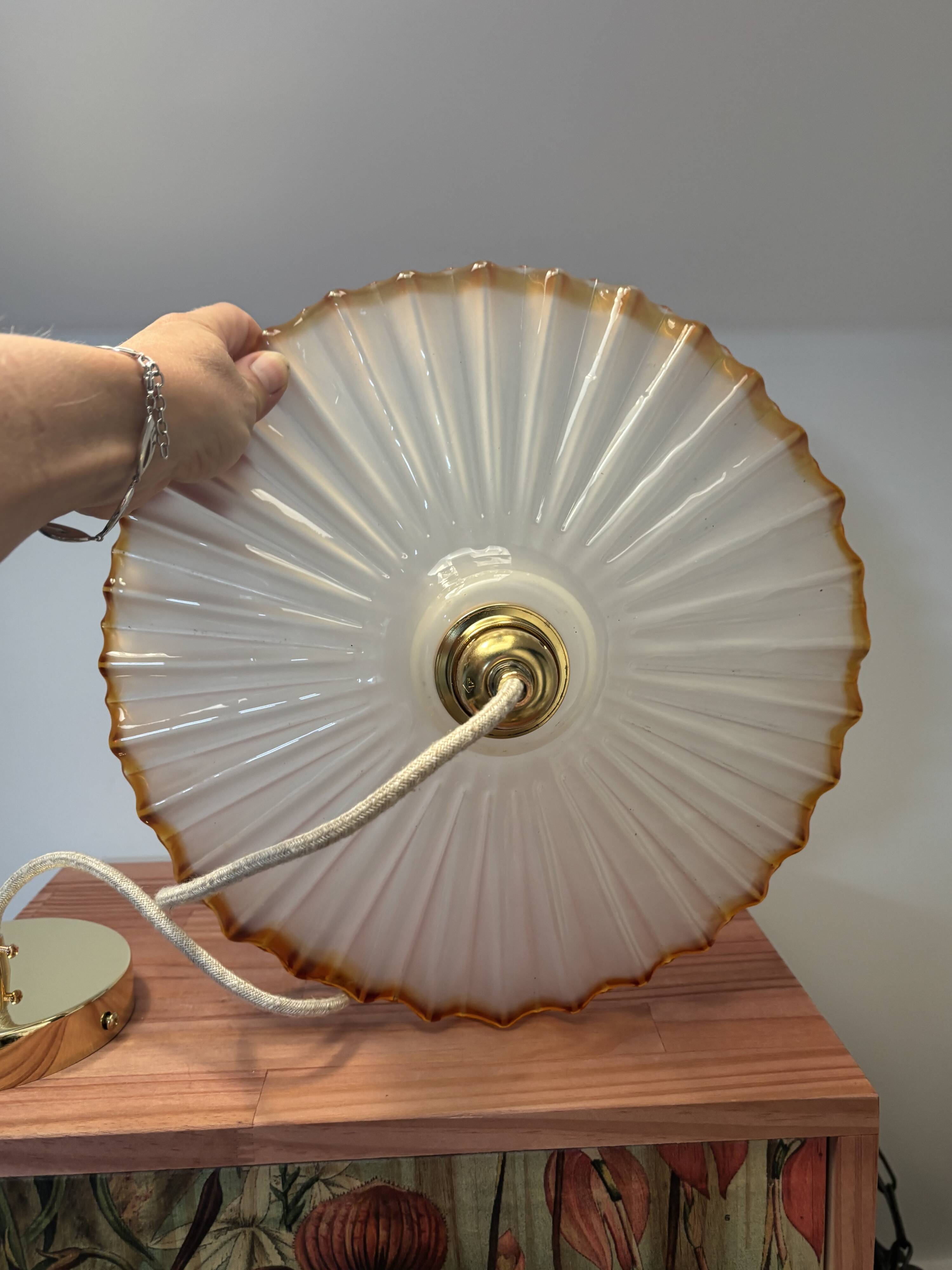 Vintage serrated pendant light