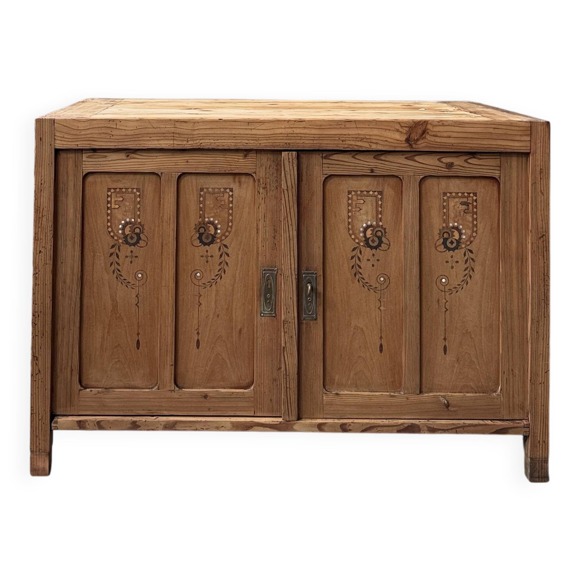 Buffet Art Nouveau tchèque