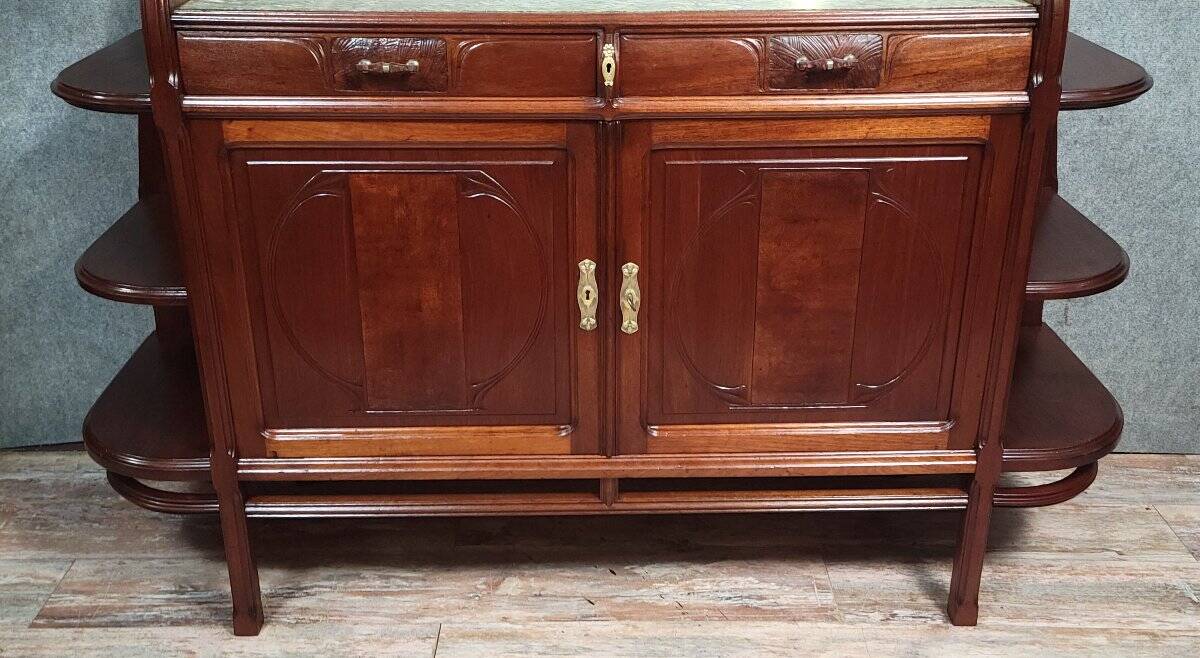 D'après Louis Majorelle : Rare et grand meuble époque Art Nouveau en acajou