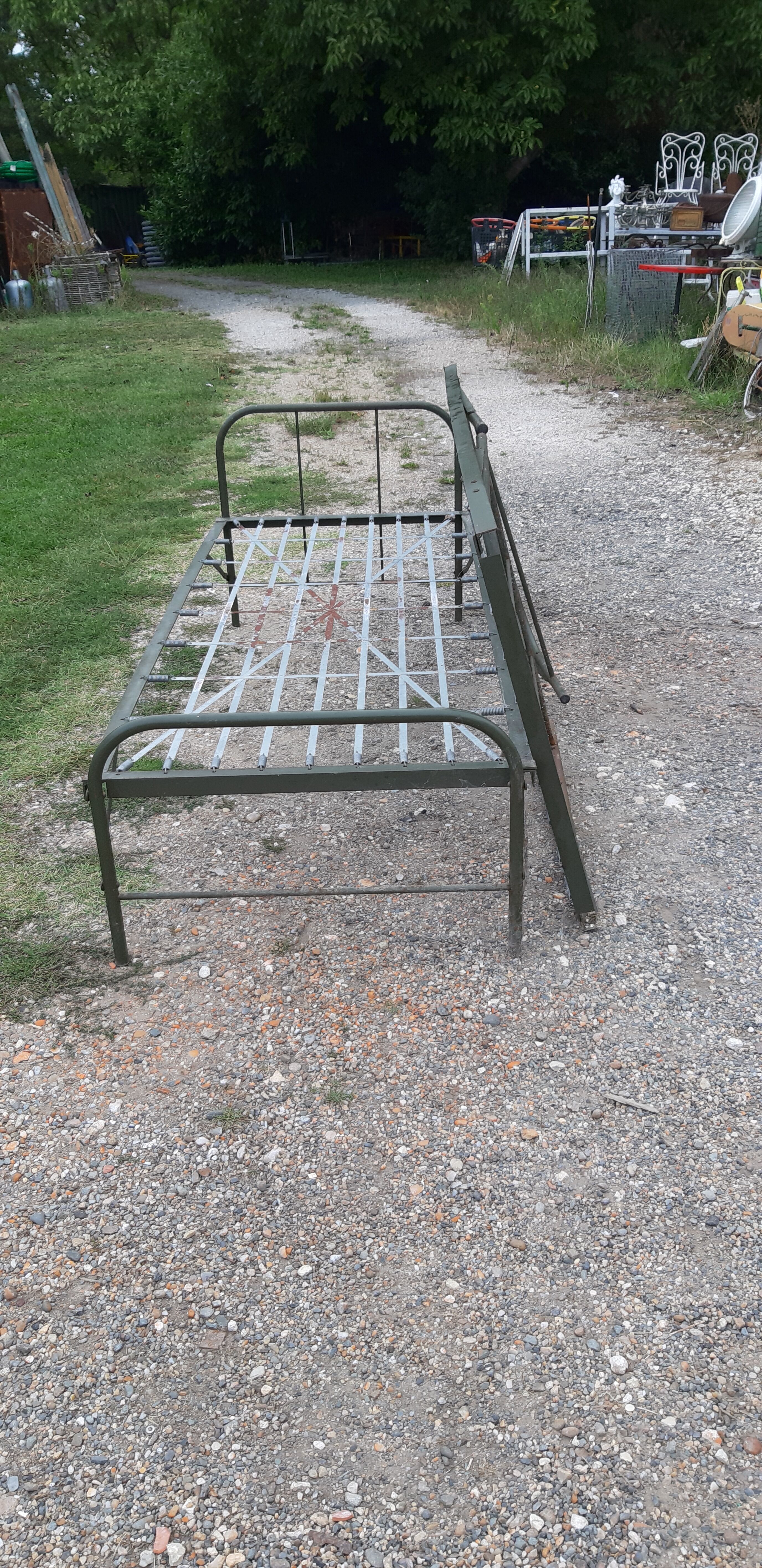 Pair of folding Camp Beds in 190/90