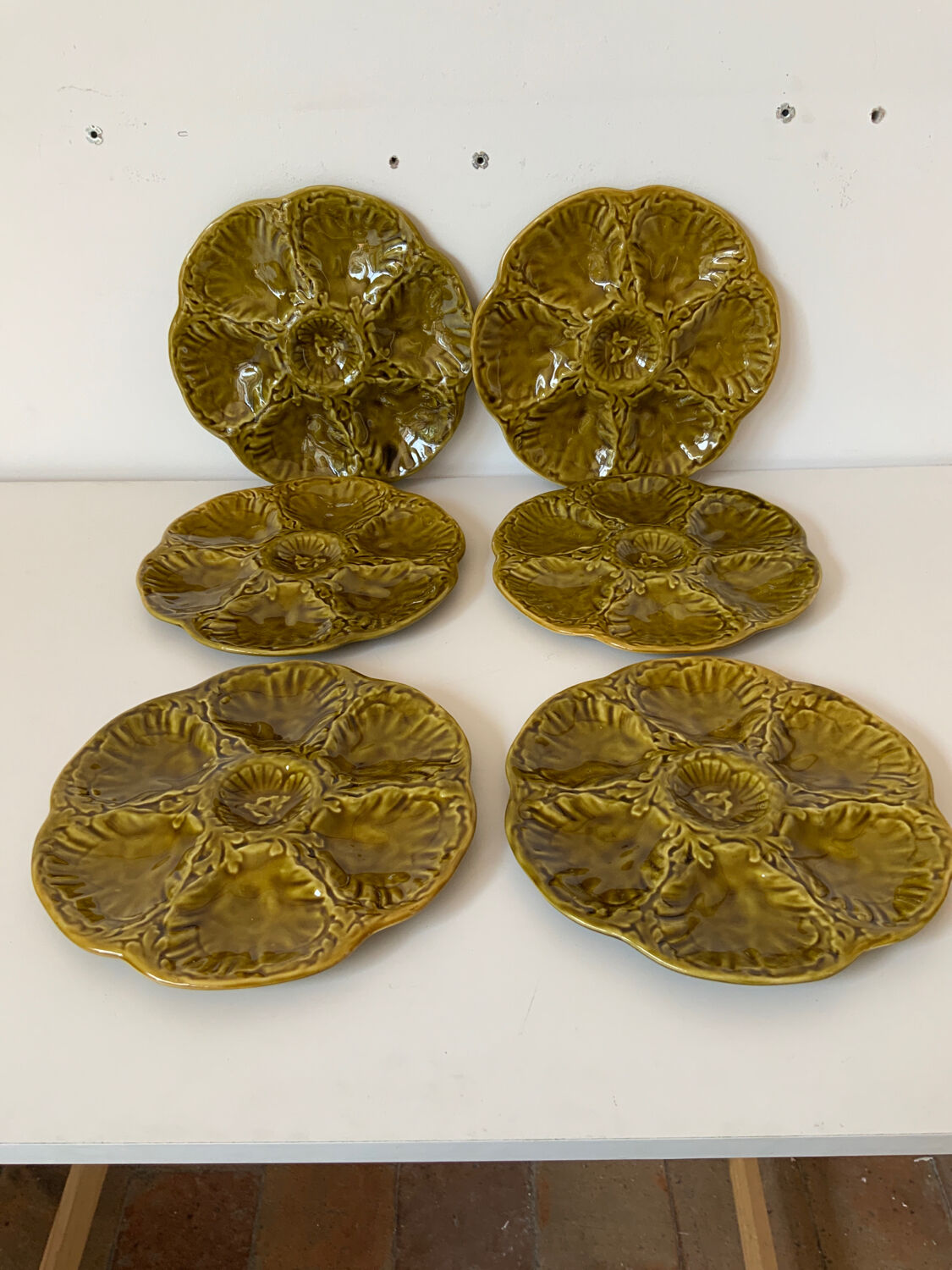 Oyster plates