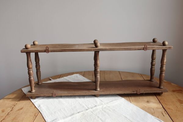 Étagère murale vintage bois  de style Napoléon III – 2 niveaux