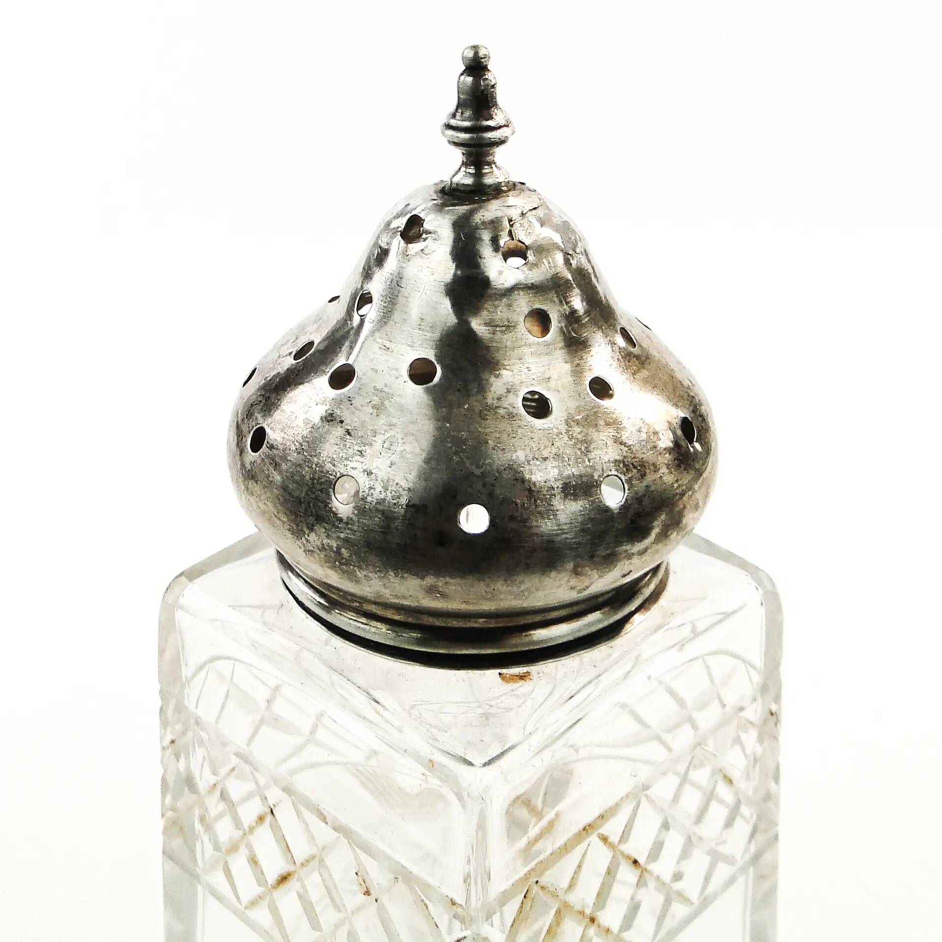 Art Deco sugar bowl, crystal, silver, United Kingdom, early 20th century