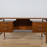 Bureau indépendant en teck modèle 75 de Omann Jun, Danemark, années 1950.