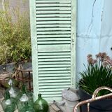 Old wood volet mint color