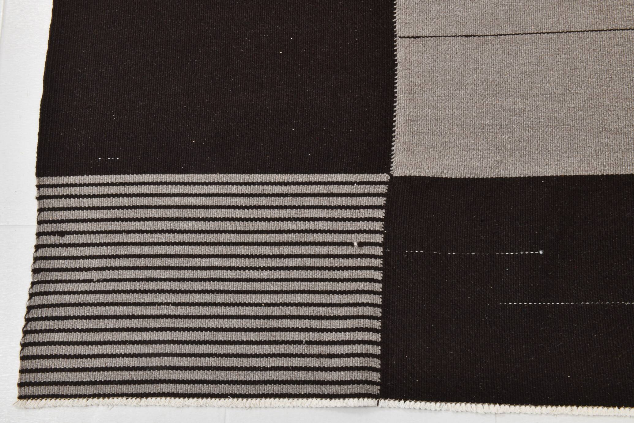 Tapis Kilim Moderne, Fait Main, Noir & Gris, Style Contemporain, 225x320 Cm