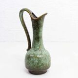 WG pitcher vase 1970