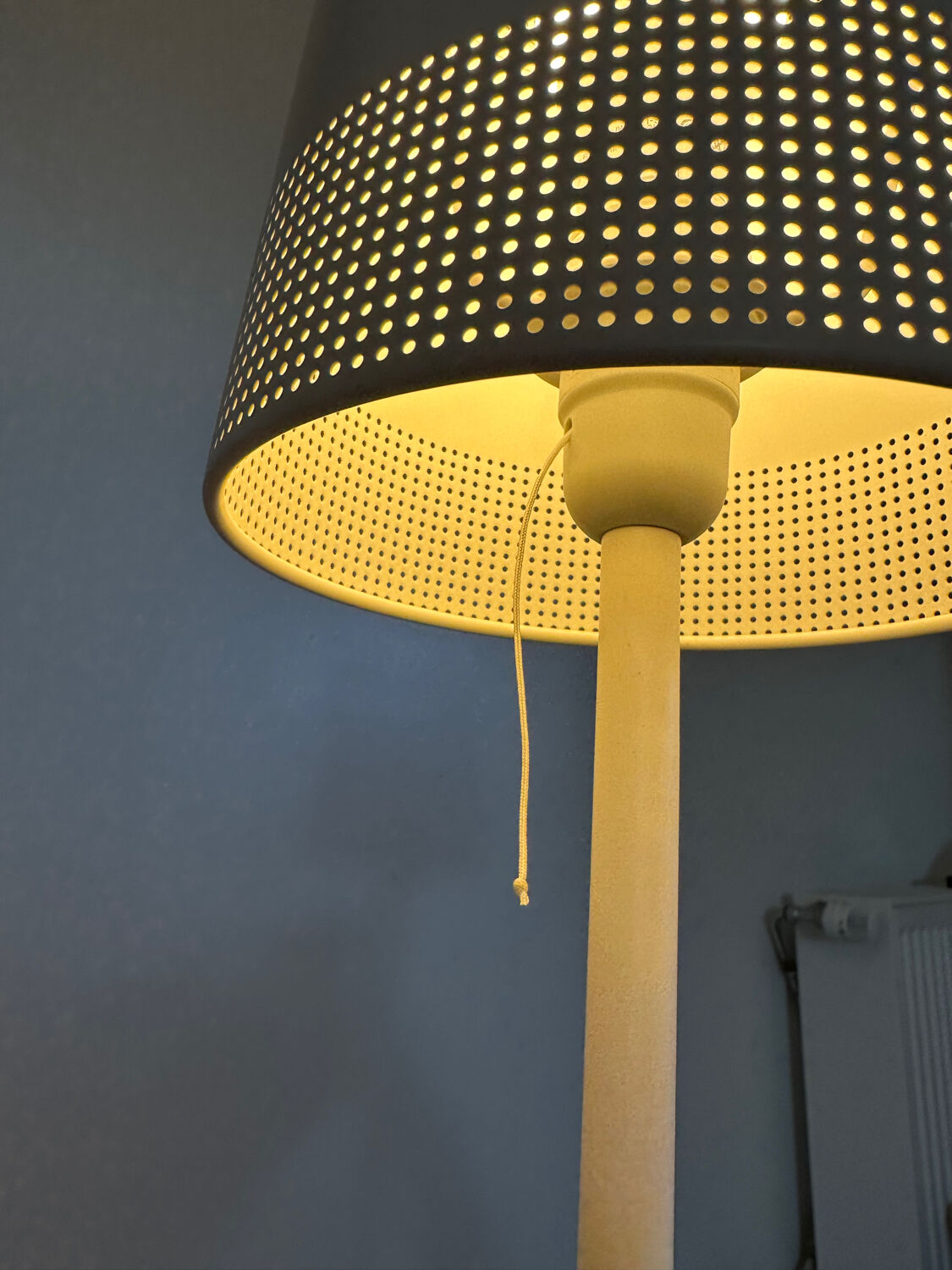 Multifunctional bedside table