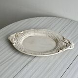 Large oval dish in sculpted white ceramic