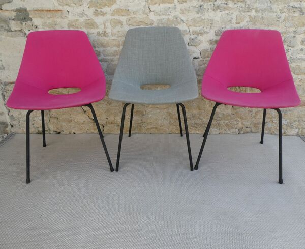 Trio de chaises tonneau de Pierre Guariche pour Steiner