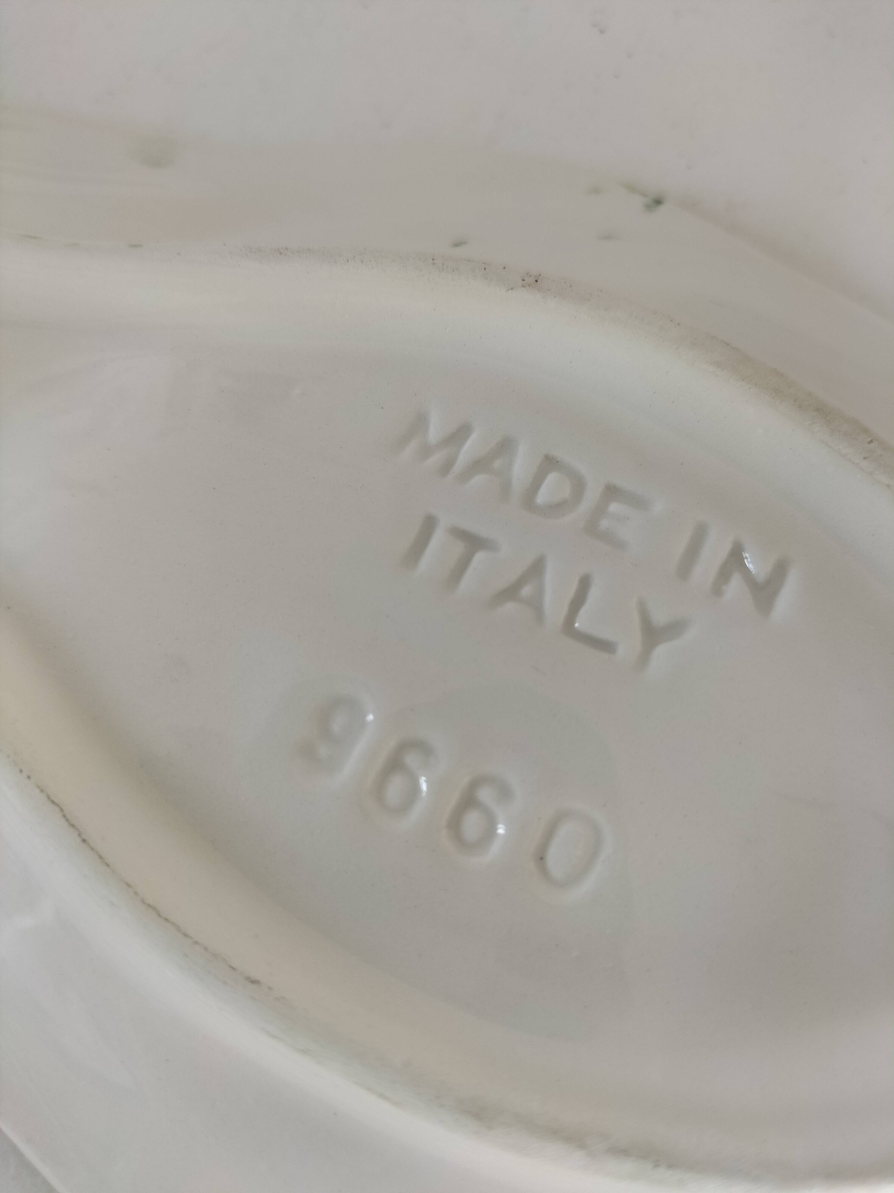 Vintage Italian slipware bowl – artichoke in bloom