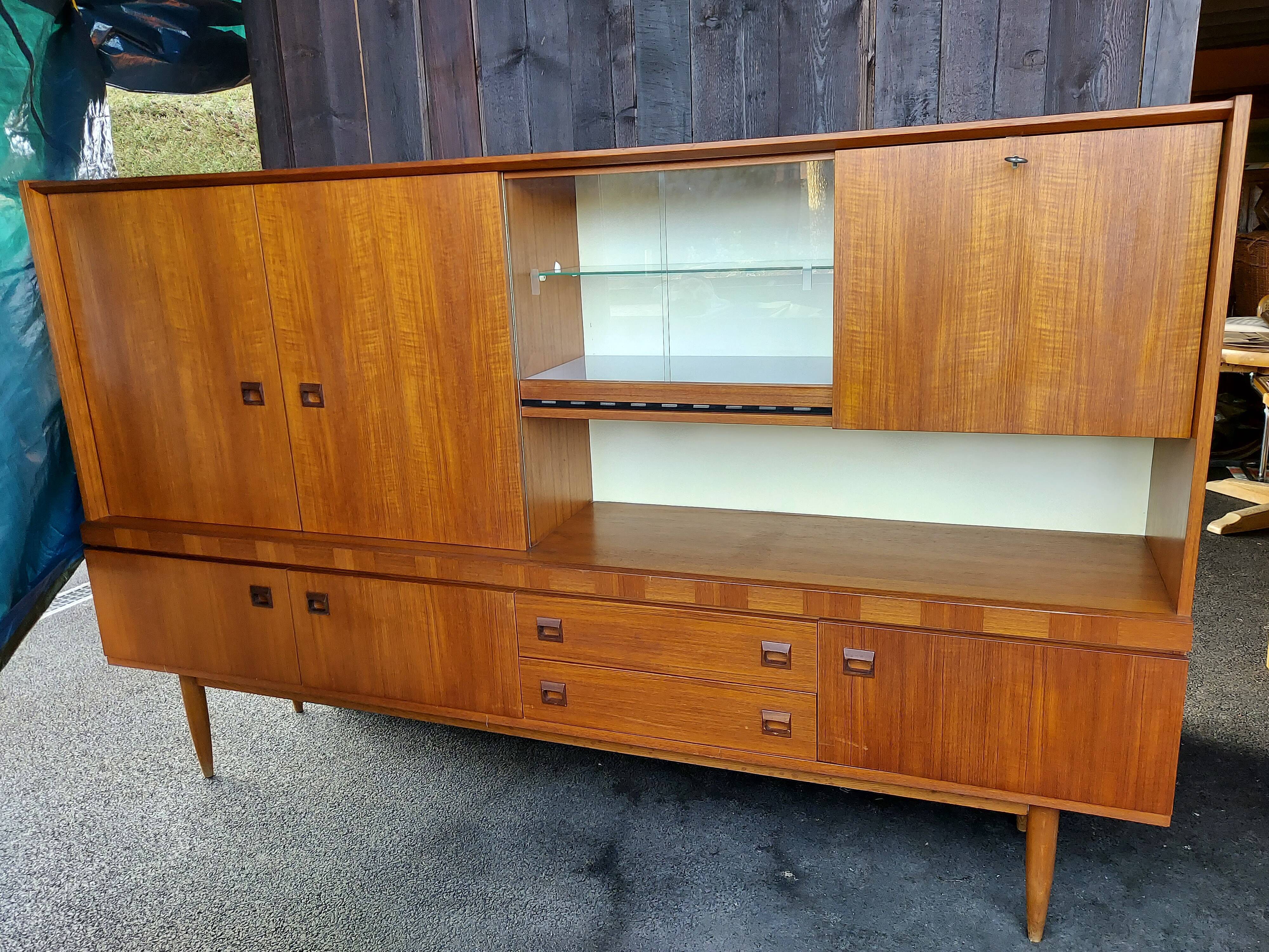Enfilade vitrine bar suédois du fabricant "royal board sweden"vintage 1960