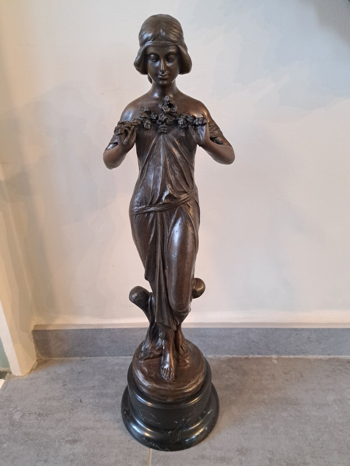 Art Nouveau bronze female sculpture
