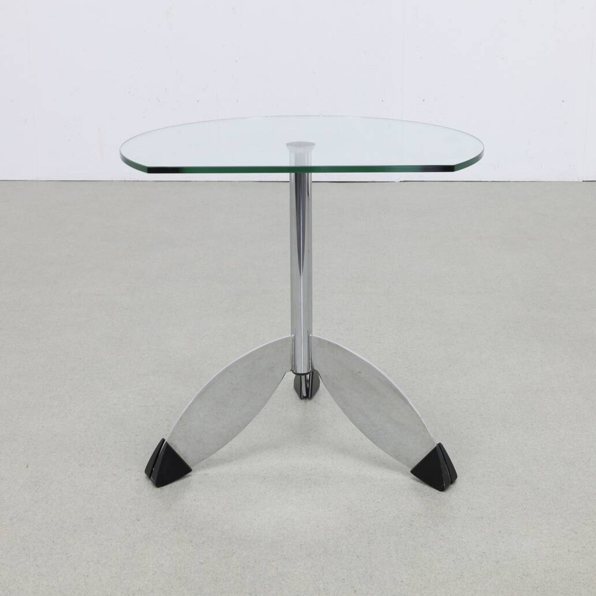 Postmodern side table in metal & glass, 1980s