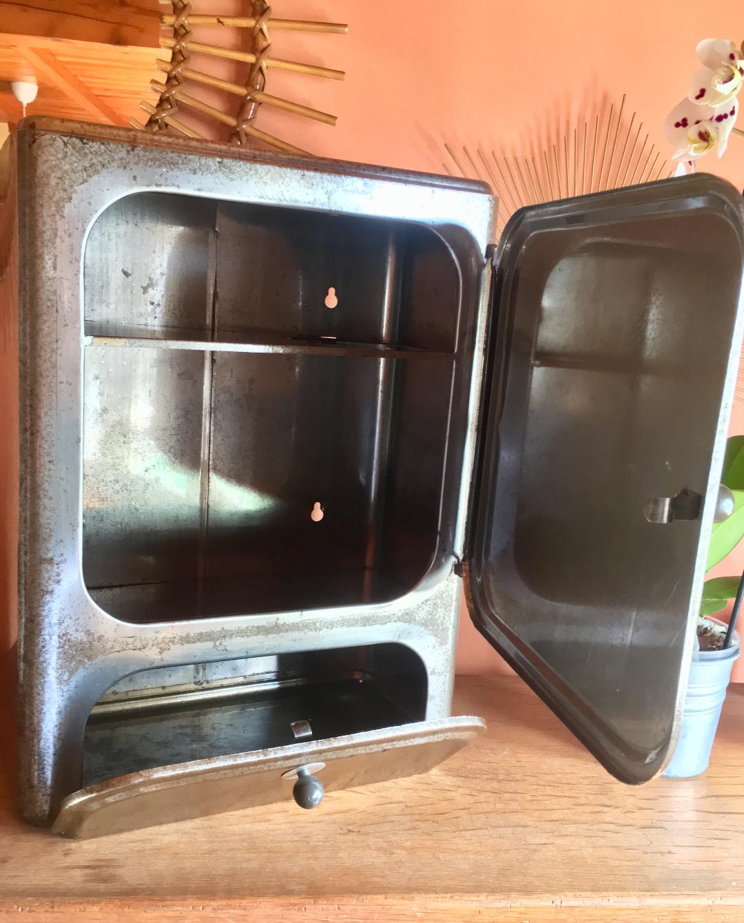 Industrial pharmacy cabinet 1950-1960