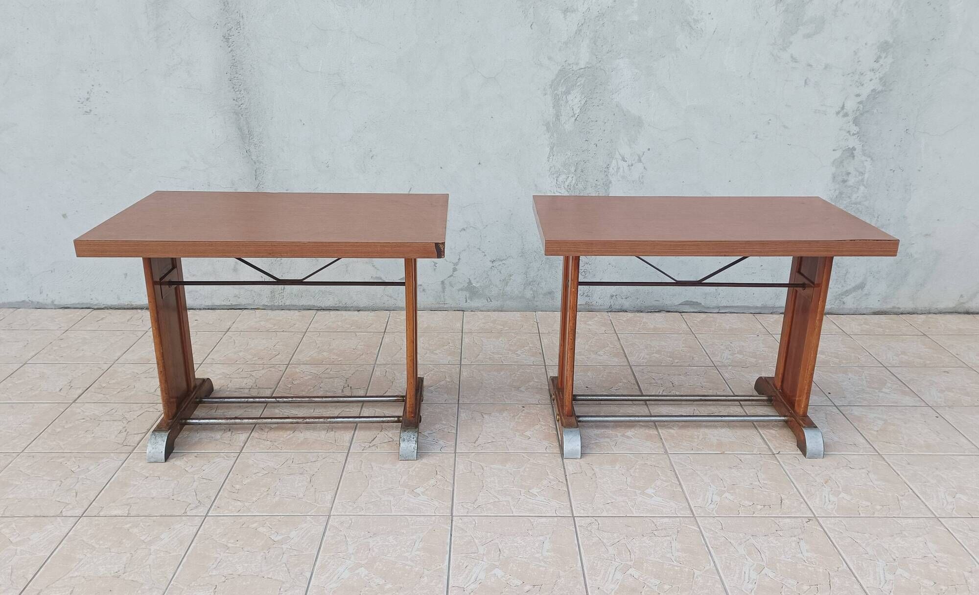 Paire de tables bistrot