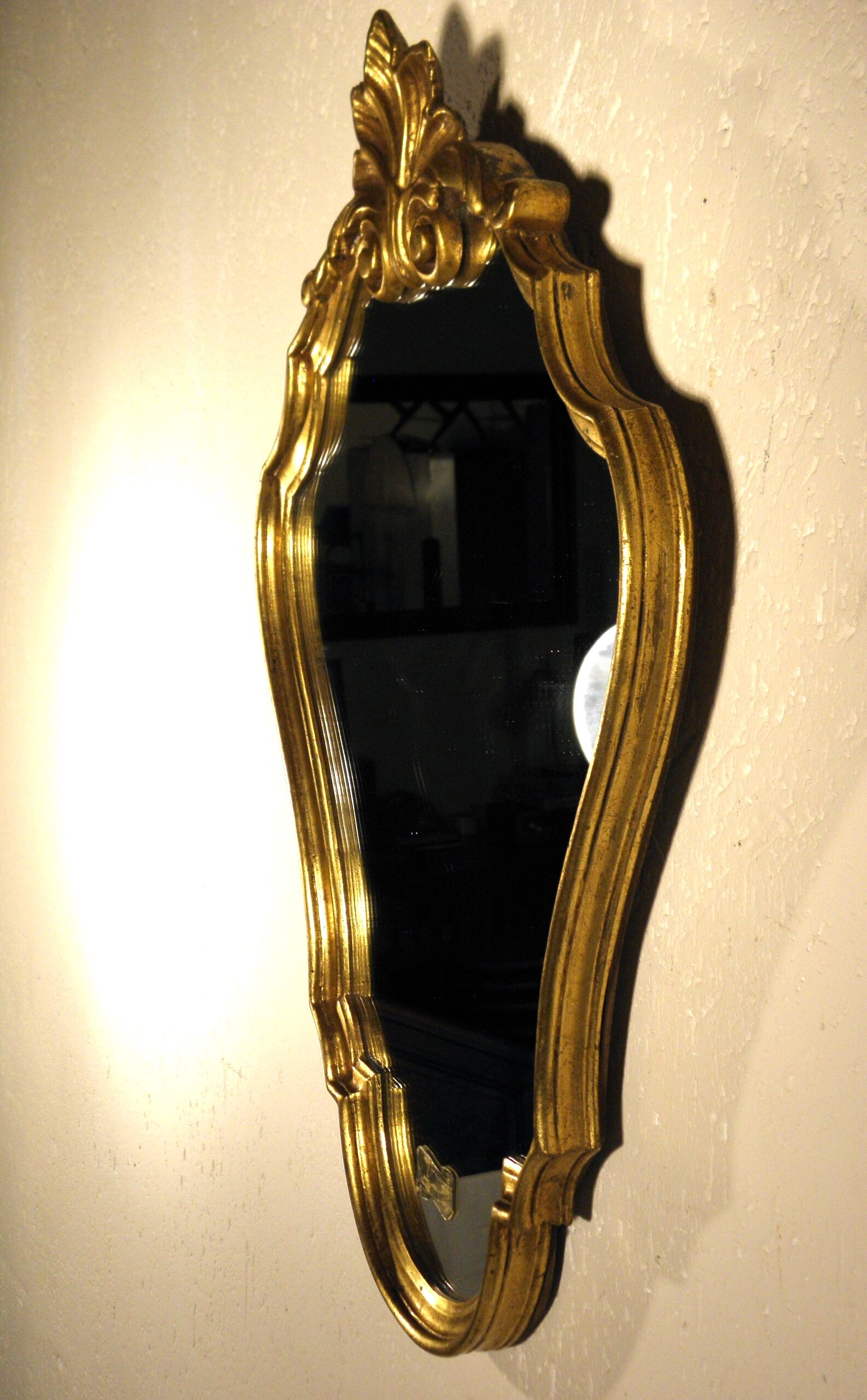 Mirror with gilded frame 60 x 43 cm