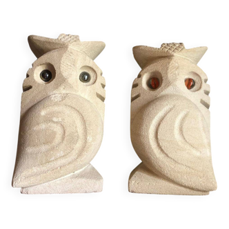 Paire de sculptures, serre-livres hibou vintage en pierre, signés