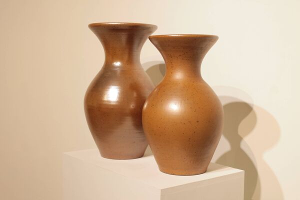 Grand pot en grès pyrité