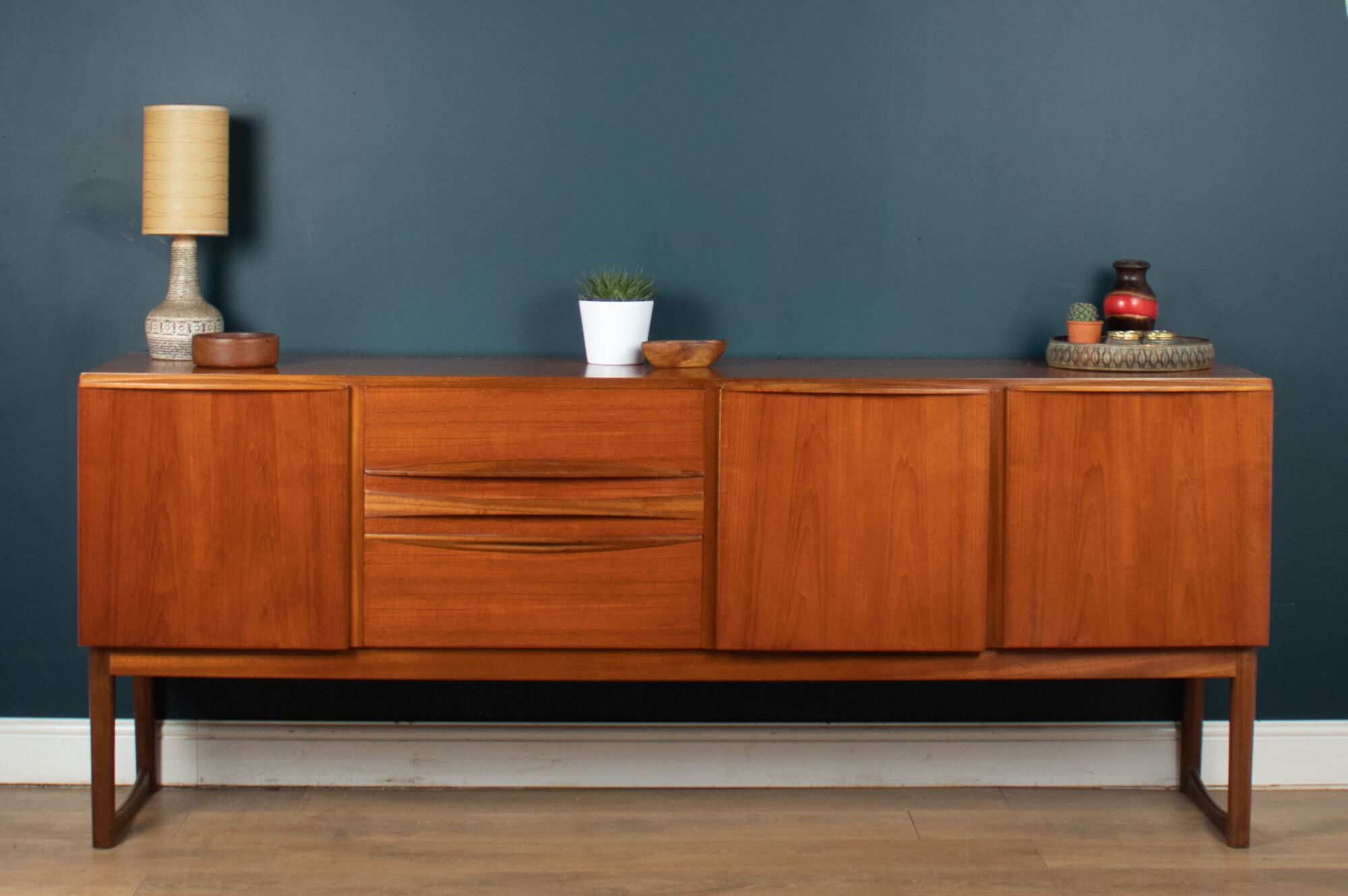 Retro teak 1960s long mcintosh of kirkcaldy sideboard by tom robertson