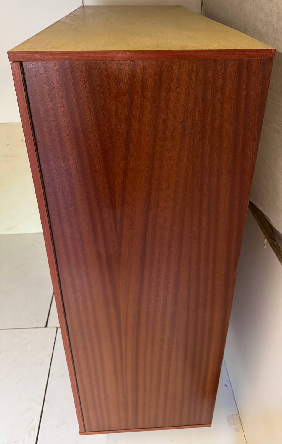 Armoire vintage scandinave