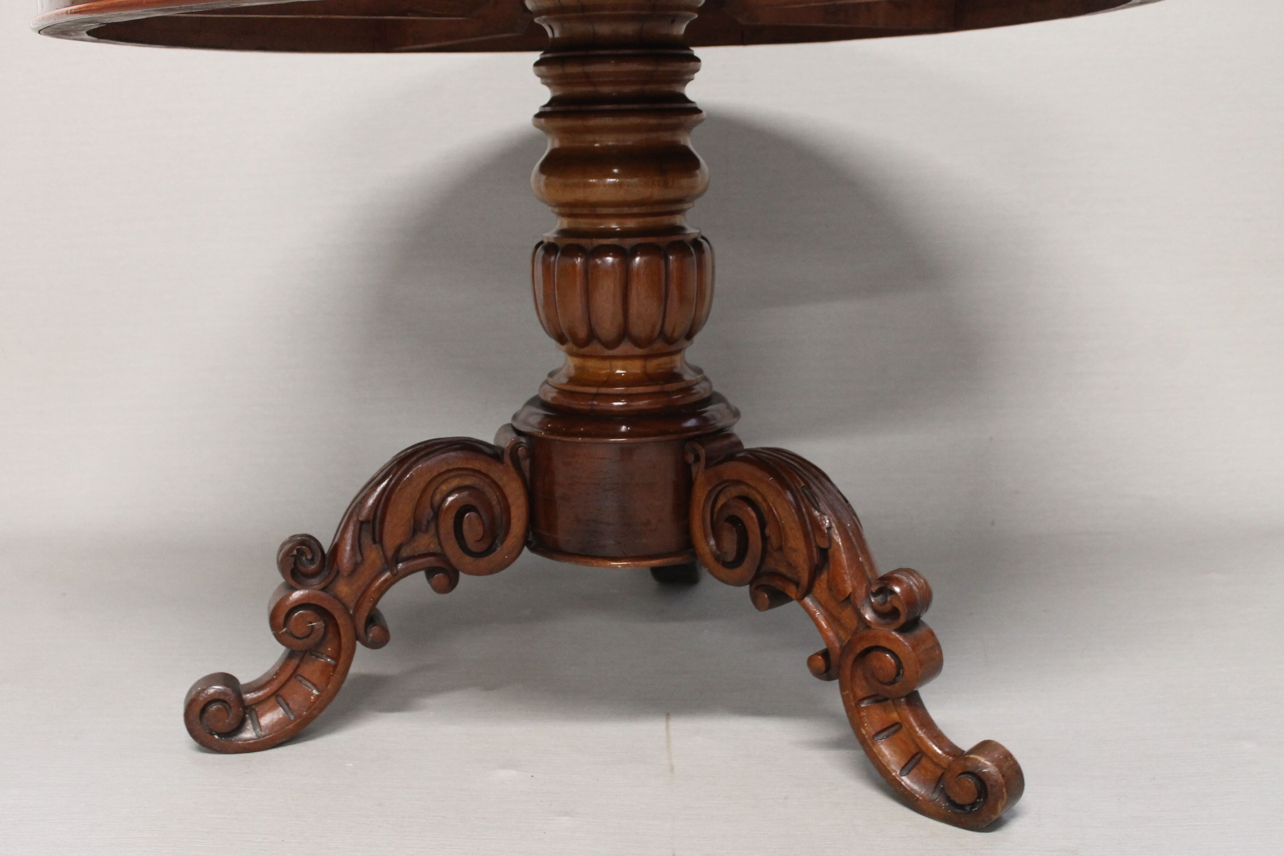Louis-Philippe period mahogany healing