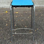 Tabouret vintage Formica bleu & métal chromé 1970